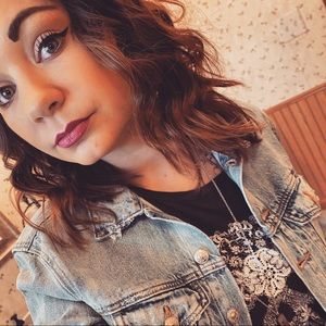 Meet your Posher, Zoe